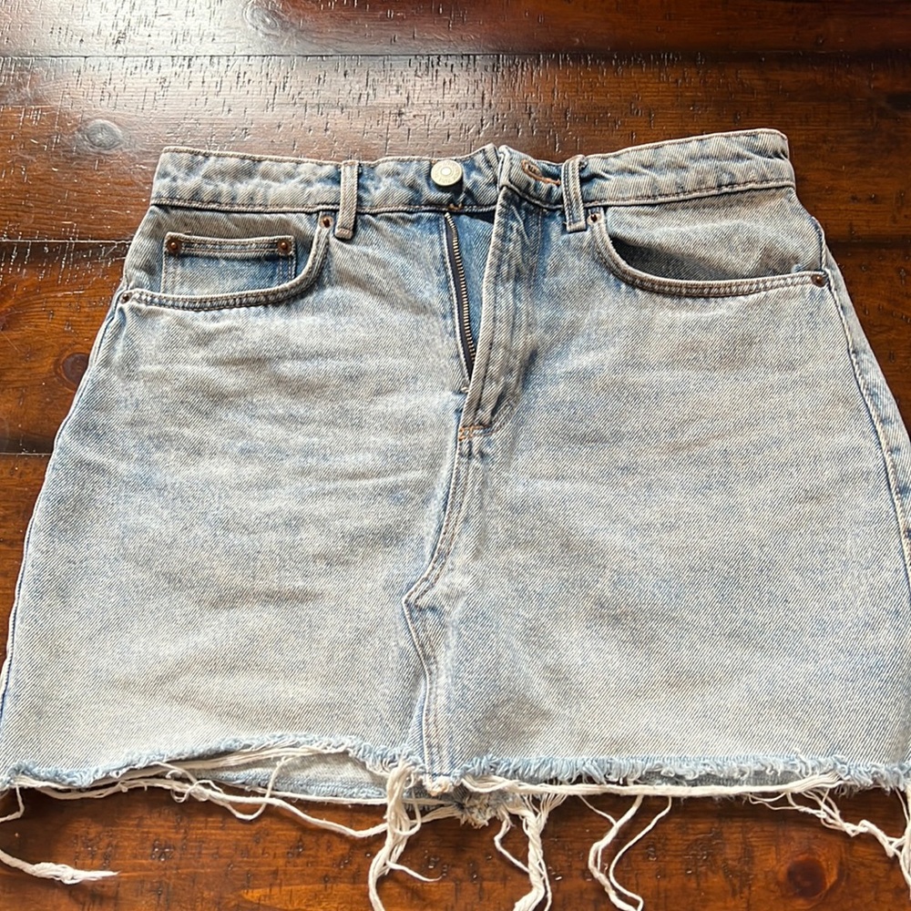 Zara denim skirt M